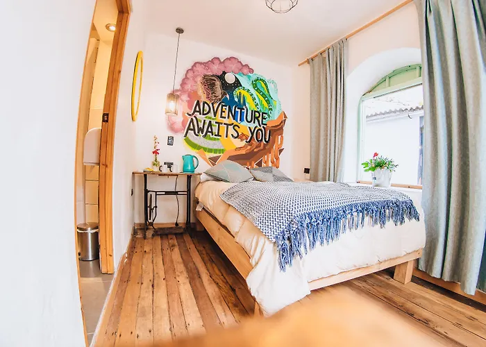 Supertramp Hostel *